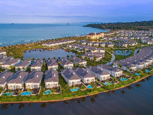 푸꾸옥 자유여행 5/6일[5성급 쉐라톤 빈펄리조트]#빈원더스,사파리 2일 무제한#성인4/6/8인이상 원더월드 풀빌라 UP#전일조식#왕복픽업 제공