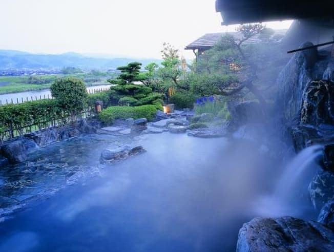 큐슈4일 [여유만만] 특급힐튼/온천료칸2박/다카치호협곡/아소미나미열차탑승